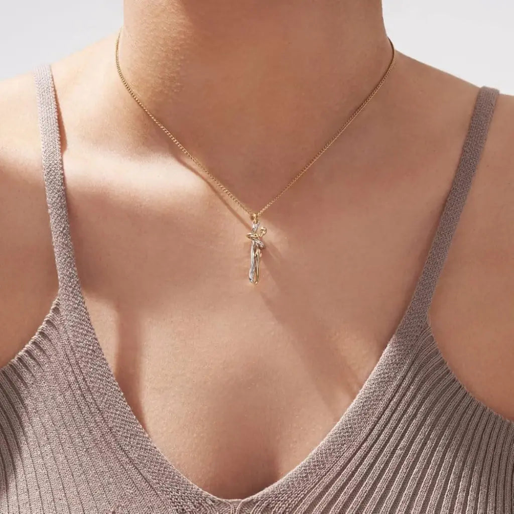 Lovers Embrace Necklace Clara & Bloom