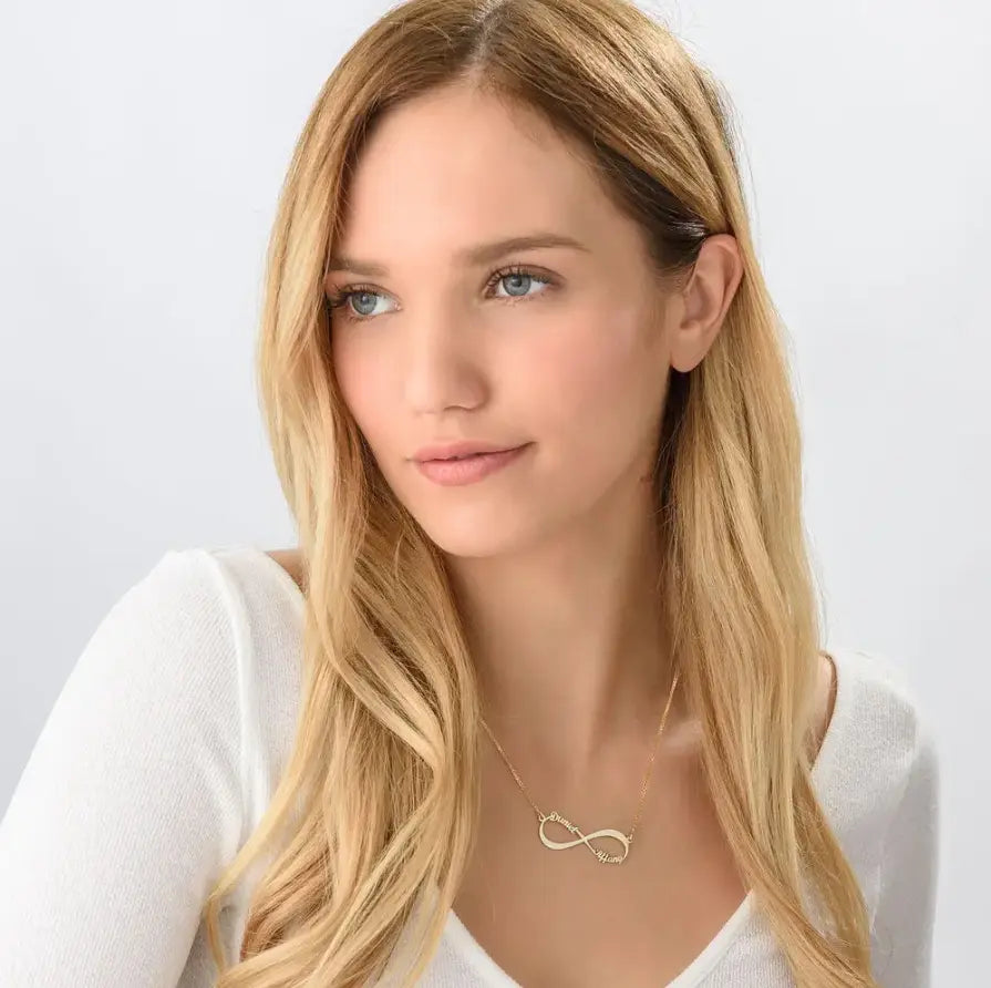 Infinity Name Necklace Clara Bloom