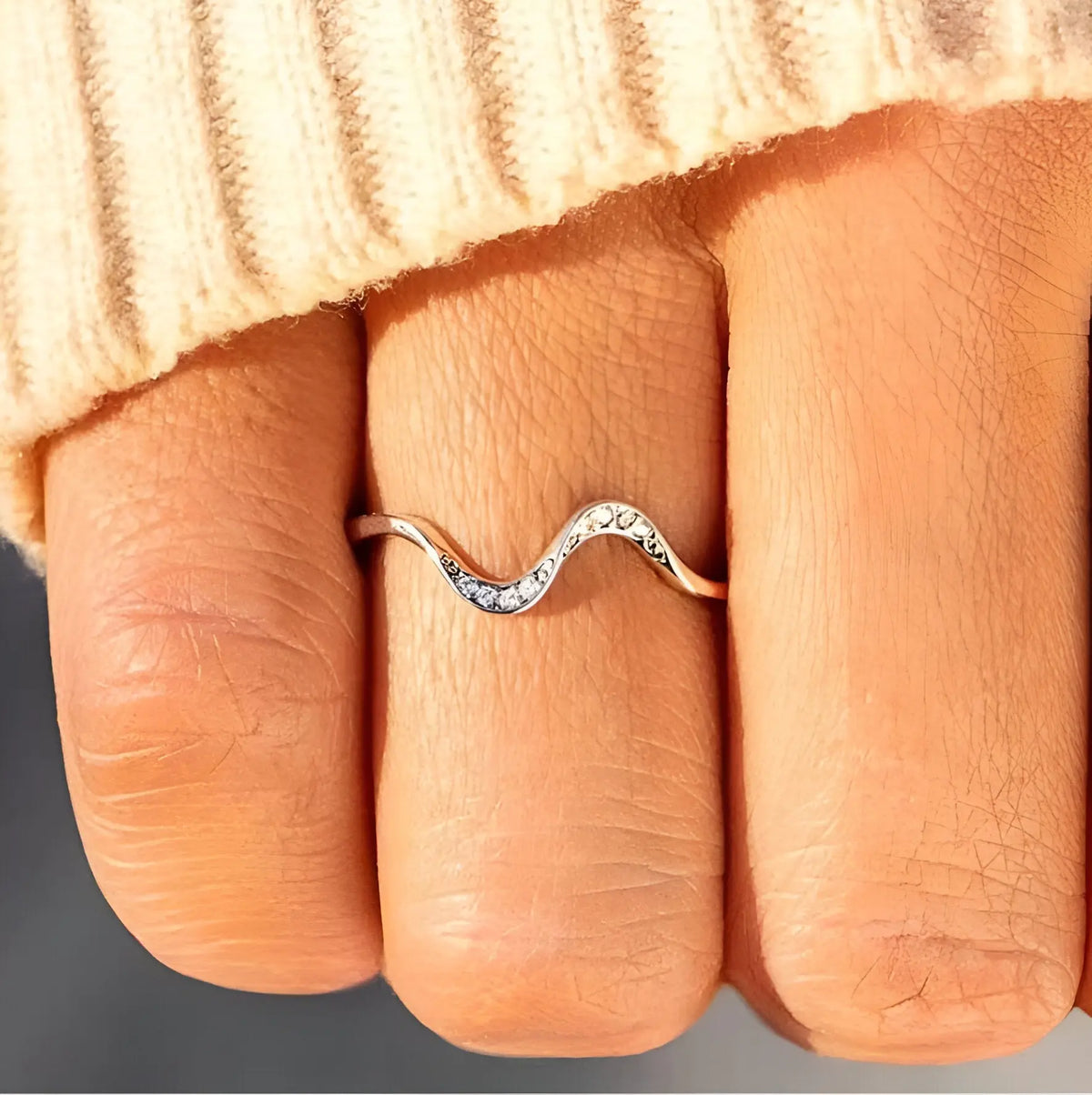 Zircon Wave Ring Clara Bloom