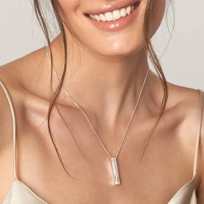 Personalized 3D Bar Necklace Clara Bloom