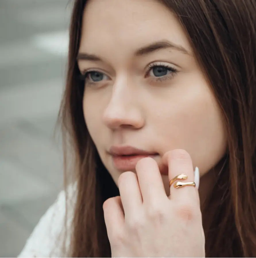 Hug Ring Clara Bloom