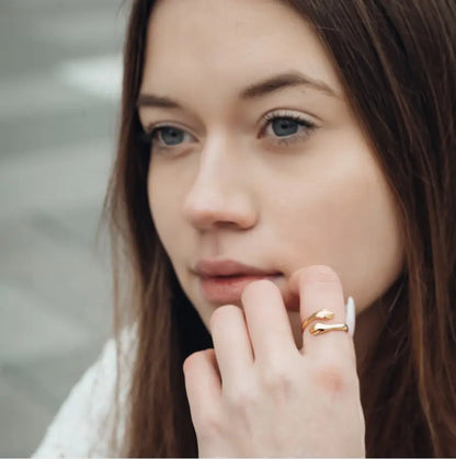 Hug Ring Clara Bloom